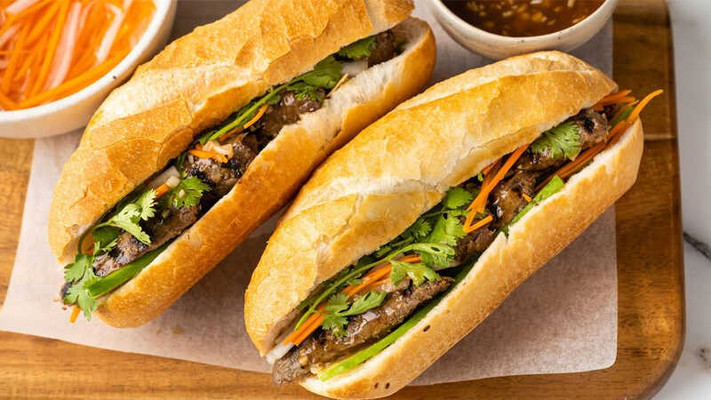 Bánh Mì Phố - Ngô Mây