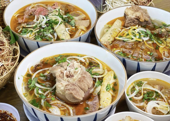 Bún Bò Huế Thiên Di - Ngô Nhân Tịnh