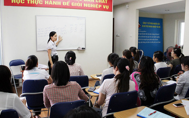 Trung Tâm Ngoại Ngữ Bright Smile - Kẻ Vẽ