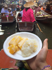 Sticky Rice Mango on Floating Market BKK