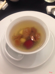 Chè nhãn nhục, hột sen, hạt é