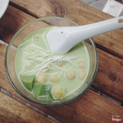 Trà xanh hạt sen