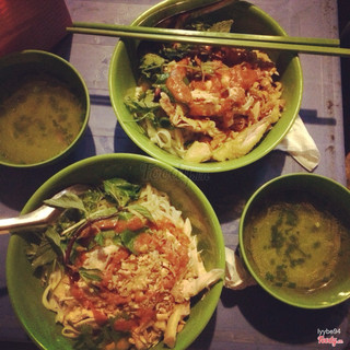 4 quán phở gà trộn ngon nhất Hà Nội