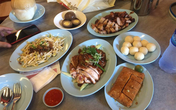 Famosa Chicken Rice Ball