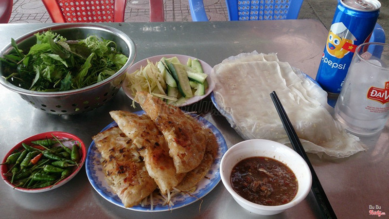 Bánh xèo mực