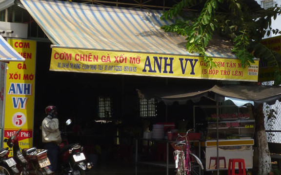 Anh Vy - Cơm Chiên Gà Xối Mỡ