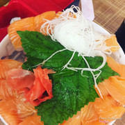 sashimi cá hồi