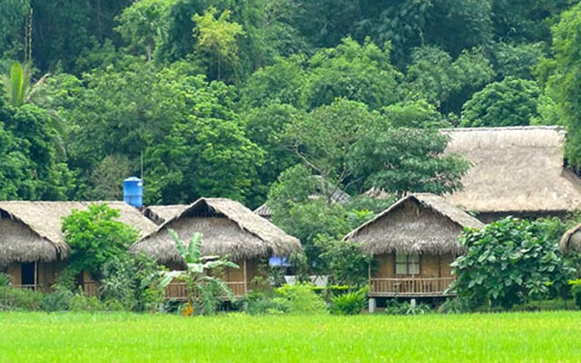 Mai Châu Riverside Resort