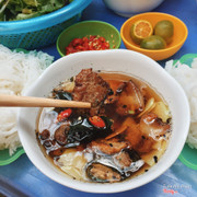 bún chả que tre