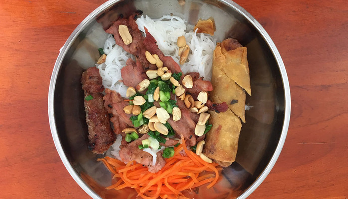 Bún Thịt Nướng & Nem Nướng