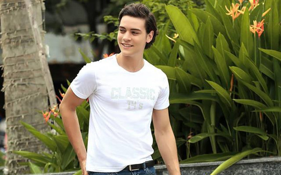 John Henry - Khánh Hòa