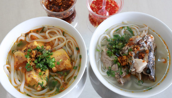 Bánh Canh Cá Lóc O Nữ