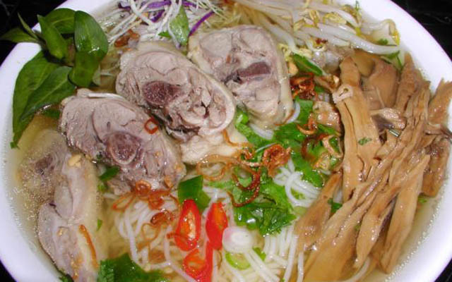 Bún Vịt Cây Mận