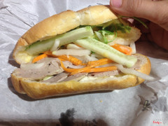 Bánh mì chả bò 23k