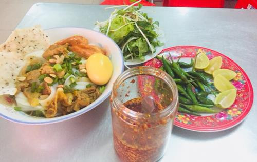 Mì Quảng Uyên - Phạm Văn Nghị