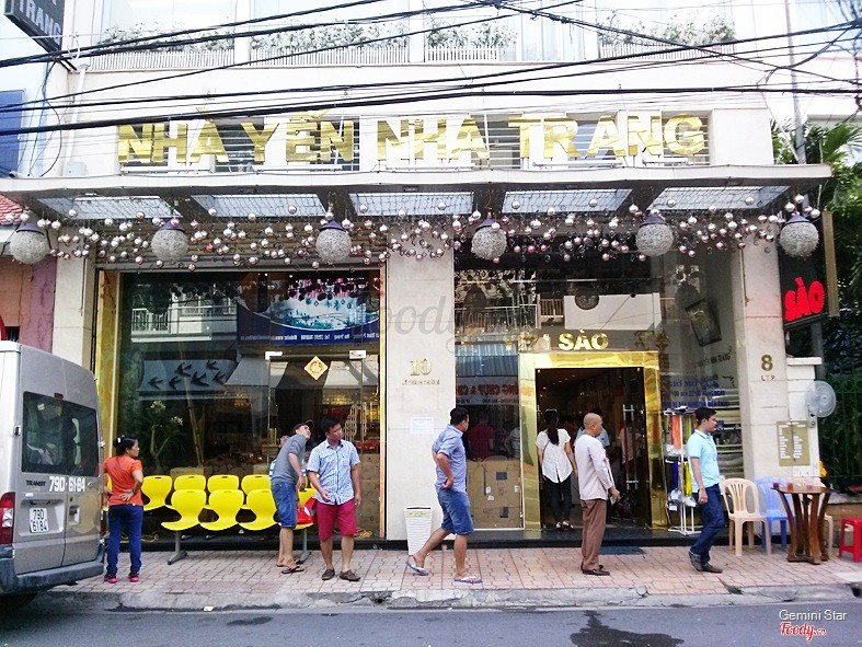 Mặt tiền shop