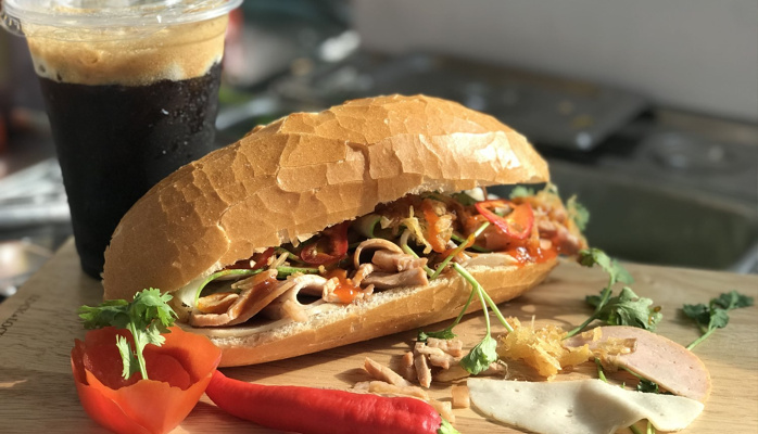 Bánh Mì Ba Hưng - Đường Số 10