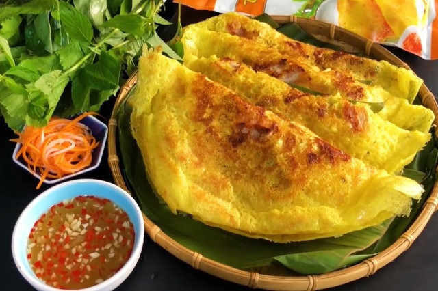 Bánh Xèo 79 - Chân Gà Chiên Nước Mắm & Gỏi Cuốn - Nguyễn Ái Quốc