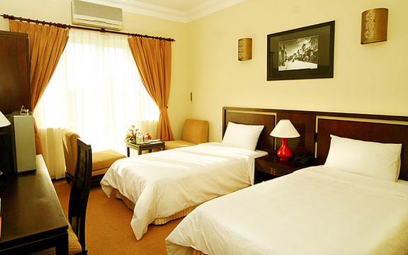 Thanh Long Hotel