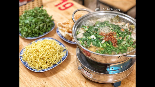 🍲 LẨU CHẢ NGŨ SẮC NGON 😍