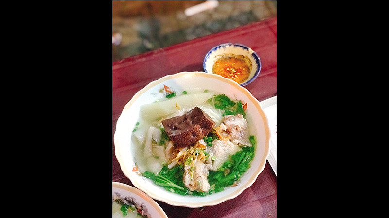 Bánh Canh Giò Heo - Lê Quang Định