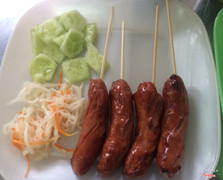 Lạp Xưởng : 5K/xiên