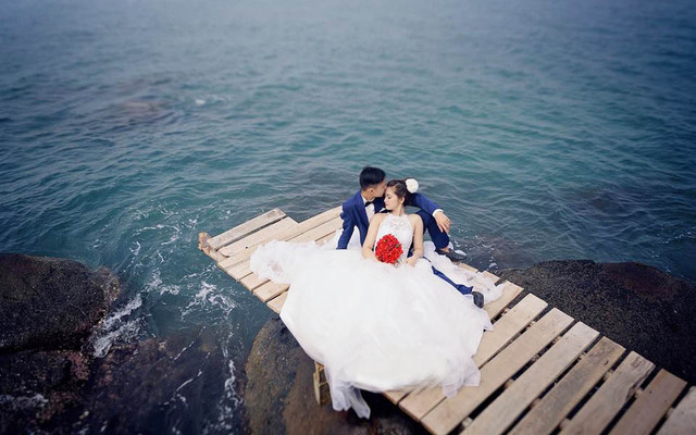 Thạch Anh Wedding Studio