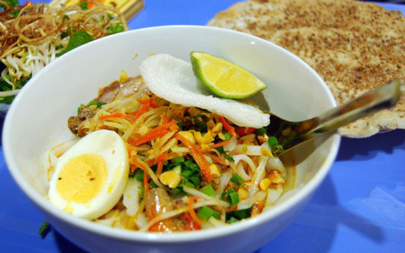 Bún Riêu & Mì Quảng