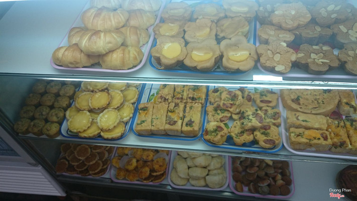 Tủ bánh ngọt :3