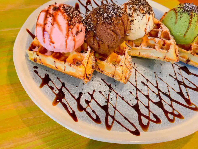 WP'S Waffle Place - Bánh Tổ Ong Nướng