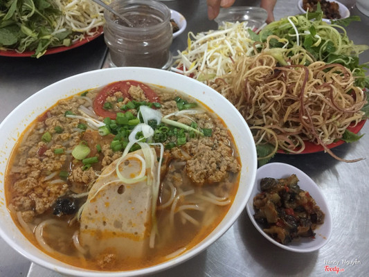 Bún riêu