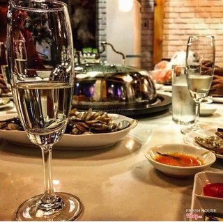 Lẩu Hơi Hải Sản