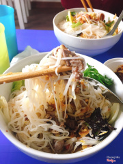 Bún bò trộn 