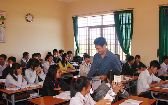 Trường THPT Lê Hữu Trác