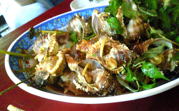 Hùng Xiệc Quán - Nhậu Bình Dân