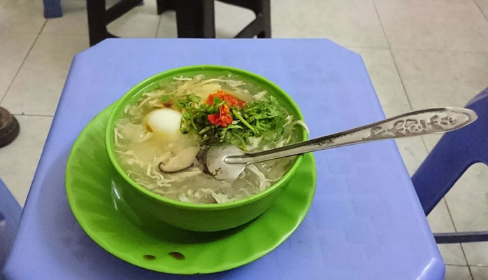 Chị Cẩm - Súp Cua & Óc Heo