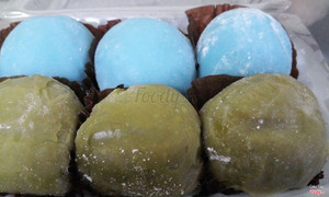 Mochi trà xanh + việt quất