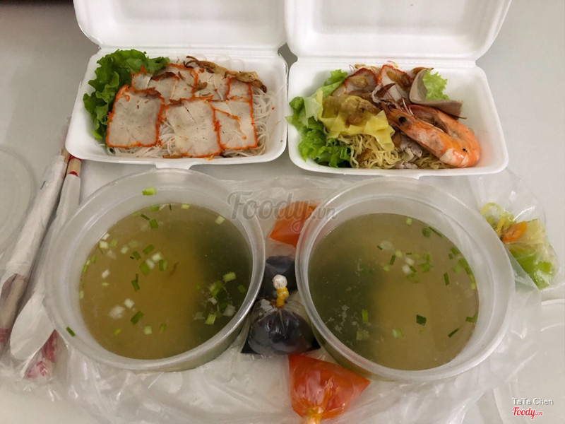 Mì thập cẩm & Hủ tiếu xá xíu