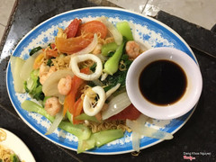 Mì xào hải sản