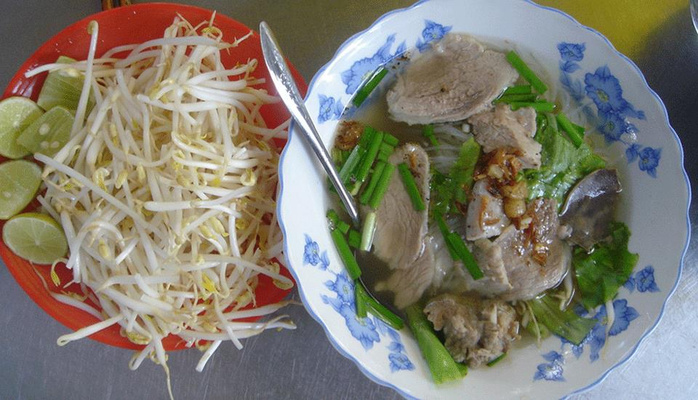 Hùng Ký - Hủ Tiếu Mì & Hoành Thánh