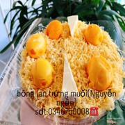 ‼️‼️‼️Bông lan trứng muối‼️‼️‼️ Siêu ngon + hấp dẫn . Bánh size 16cm ( 5 trứng để nguyên ) ko tách . Tách thì 10 trứng ạ!!!!          Sđt:0346750008☎️ Khách nào muốn ăn ổ ntn cứ ib e nhé ^^ . Đảm bảo ngon cho m.n ! Ko bán thì thôi bán là phải đản bảo ngon cho các chị em luôn ạ ❤️❤️