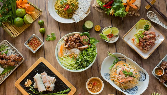 Trống Cơm - Vietnamese Casual Food - Điện Biên Phủ