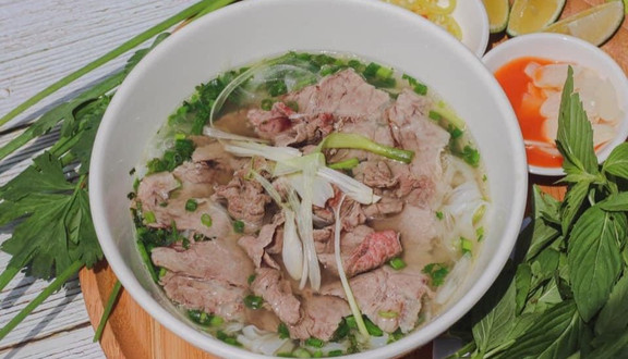 PHỞ NGÂN THÀNH HÀ NỘI - Phở Bò & Miến - Đường Số 10