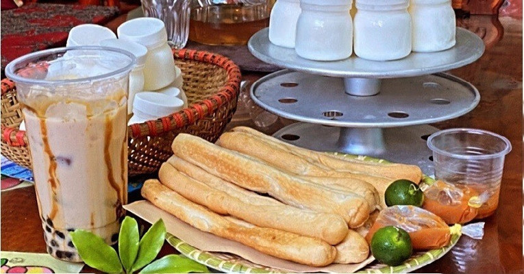 Hải Trang Hạ Long - Bánh Mì, Sữa Chua & Trà Mãng Cầu - 26 Minh Khai