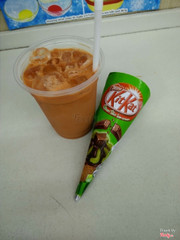 Kem KitKat, Trà Sữa