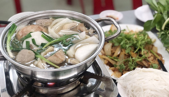 Lẩu Đuôi Bò - Anh Em Quán 