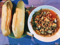 Cút lộn xào me 20k