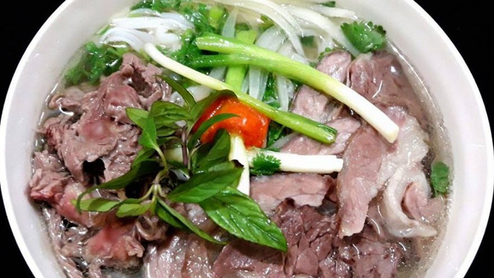 Phở Việt - Cơm Rang & Lẩu Gà Nấm - Hoàng Ngân