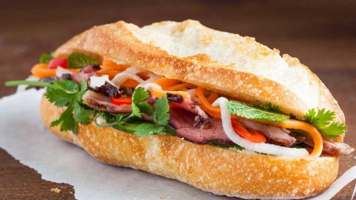 Múp Míp Quán - Xiên Nướng, Bánh Mì & Bún Trộn - Trần Quốc Hoàn