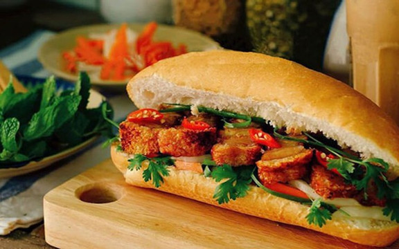 Bánh Mì 126 - Vườn Chuối